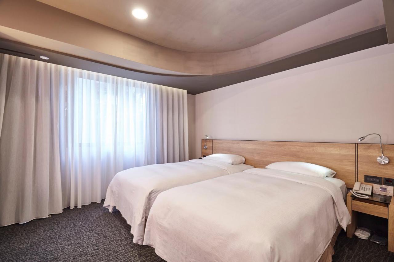 Simple + Hotel Taipei Exterior photo
