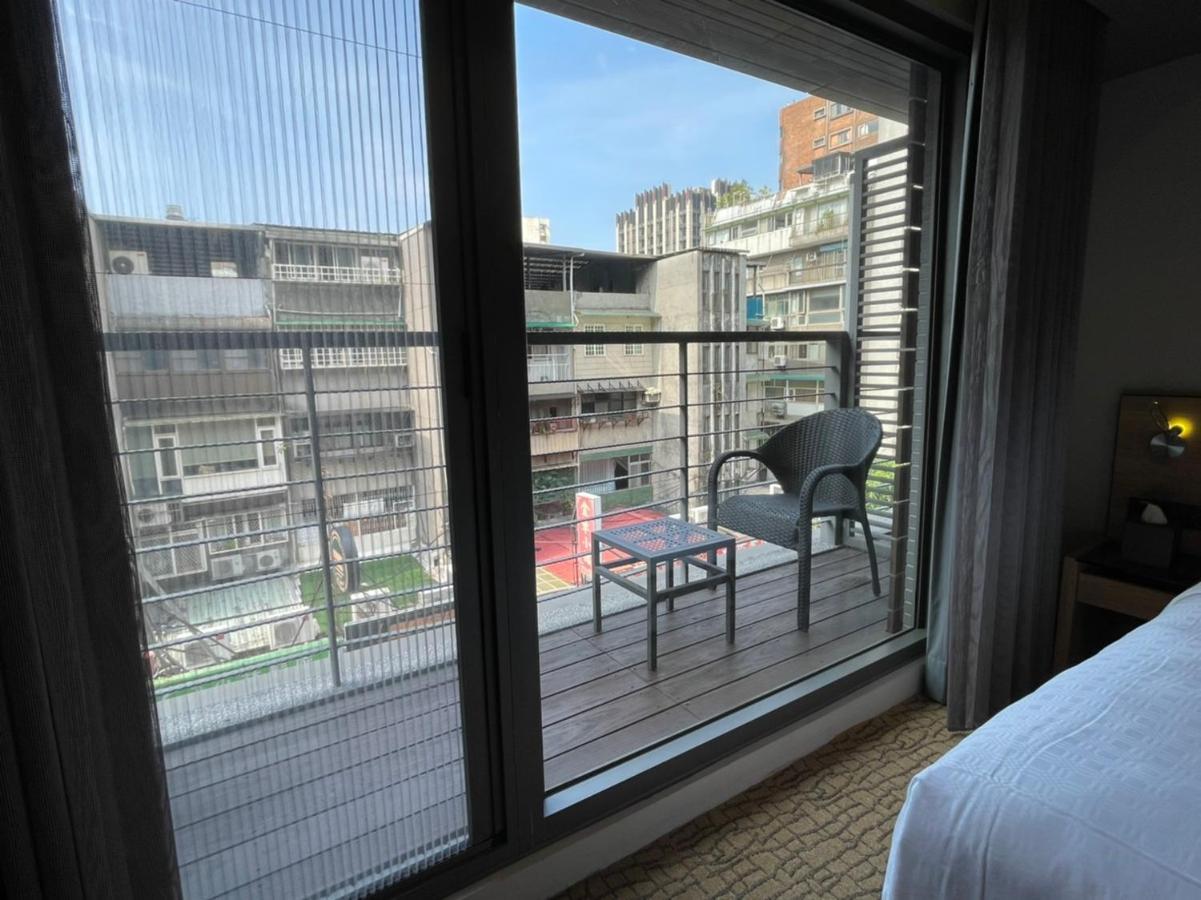 Simple + Hotel Taipei Exterior photo