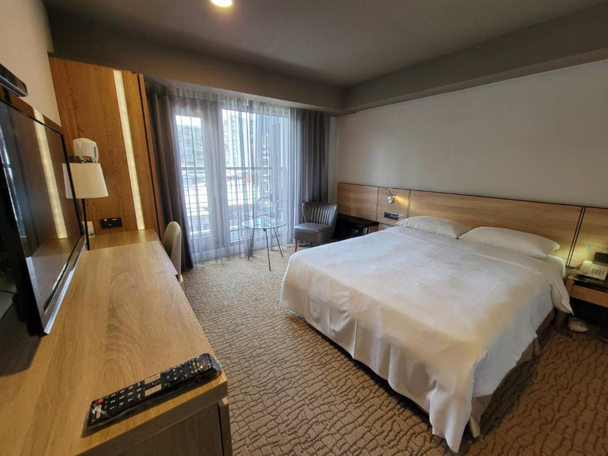 Simple + Hotel Taipei Exterior photo