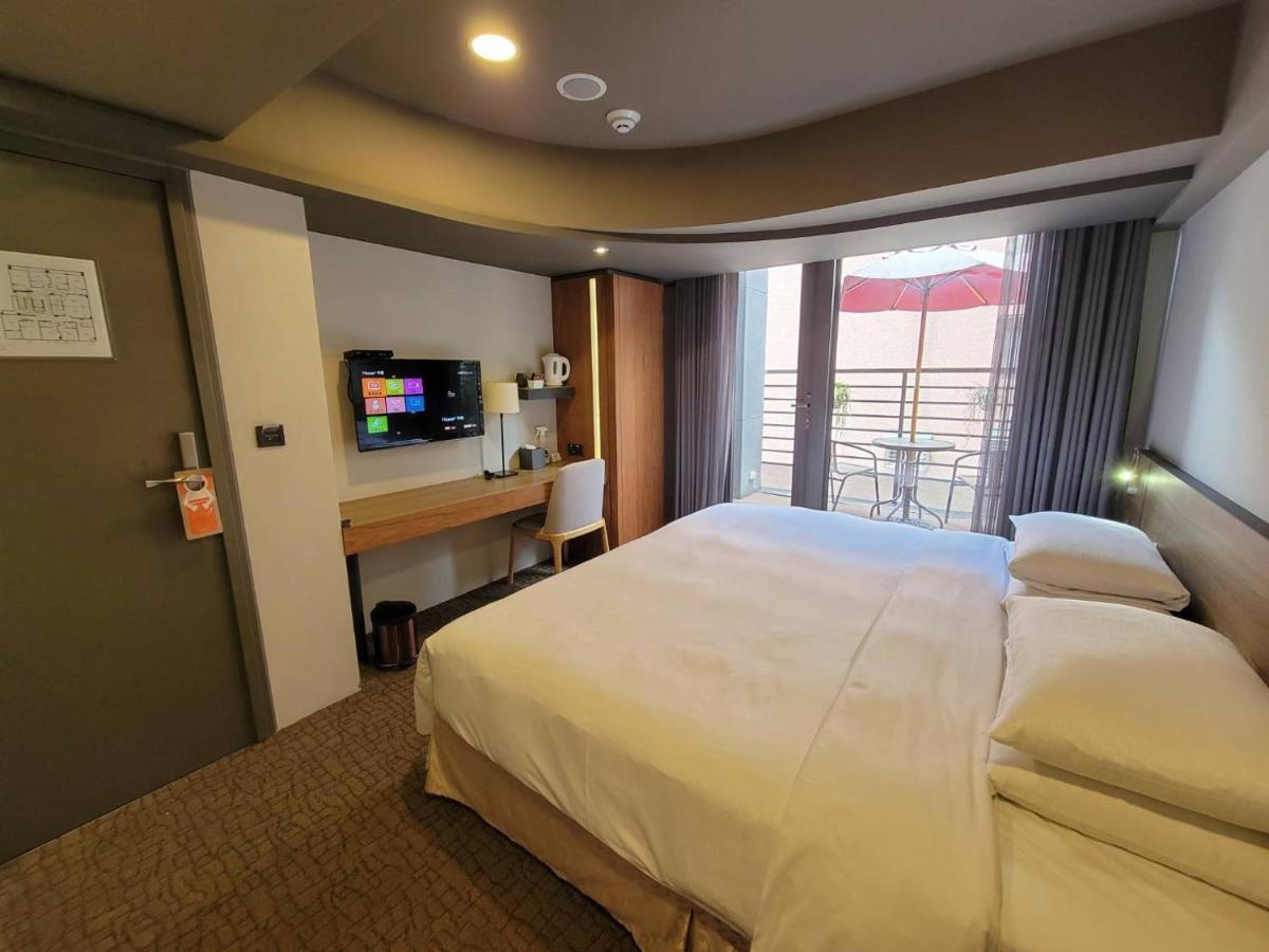 Simple + Hotel Taipei Exterior photo