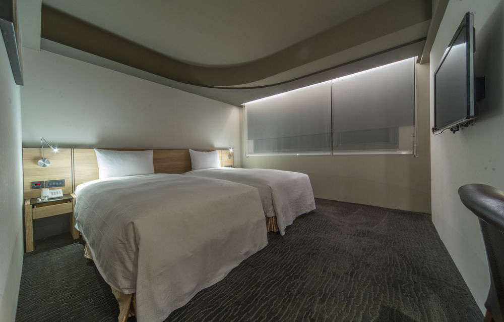 Simple + Hotel Taipei Exterior photo